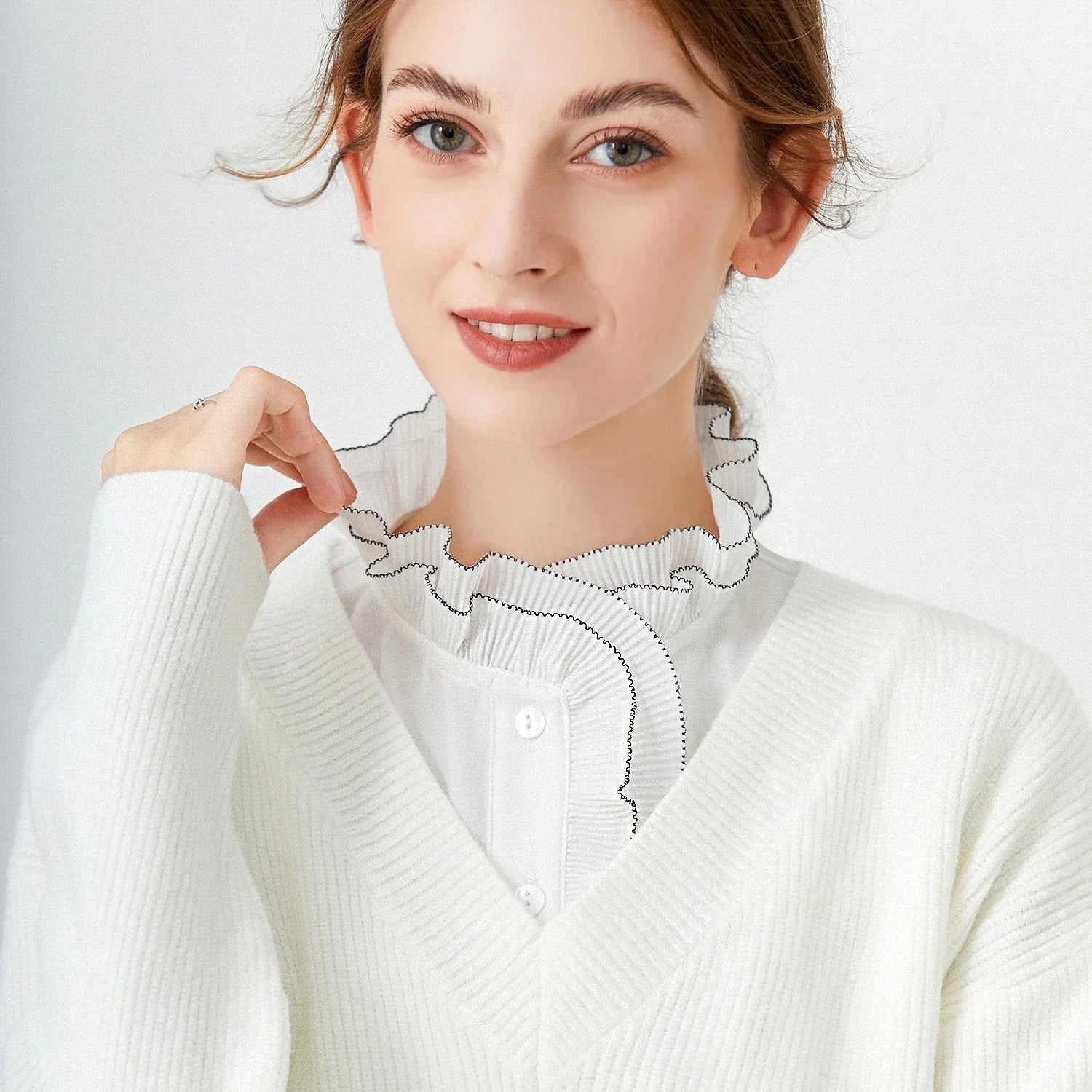 High Neck White - oklalla